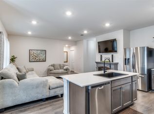 819 Twin Edge Dr, Royse City, TX 75189