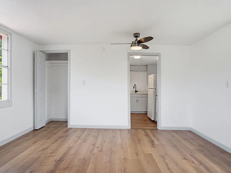 2228 SW Grand Blvd #B — Photo 11