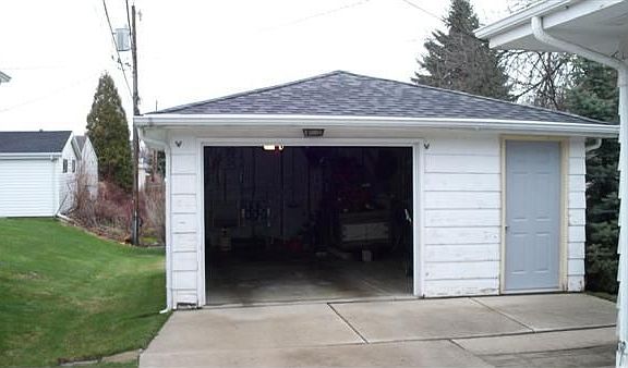 GARAGE