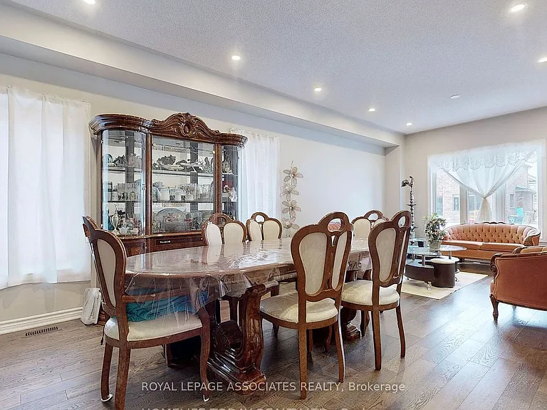 29 Jardine St — Photo 6