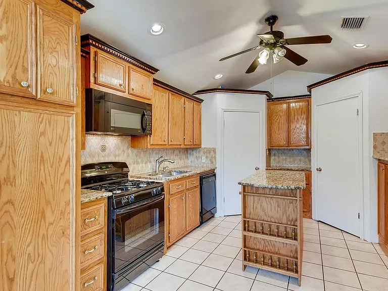 6203 Felix Ave — Photo 6