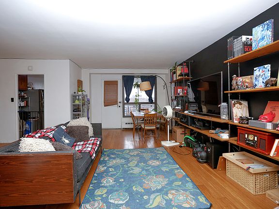 4th image of 61-15 98th St #17D
