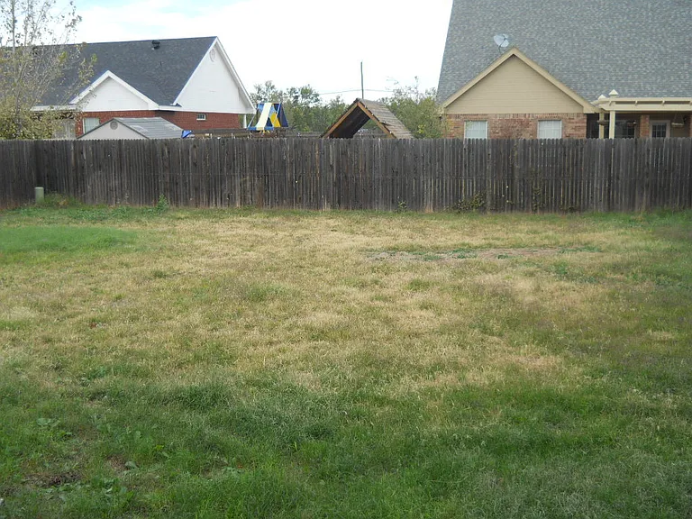202 Ruger St — Photo 16