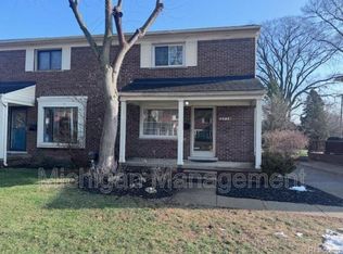 2714 Glenview Ave, Royal Oak, MI 48073