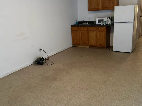 807 Barbey Street image 25 of 27