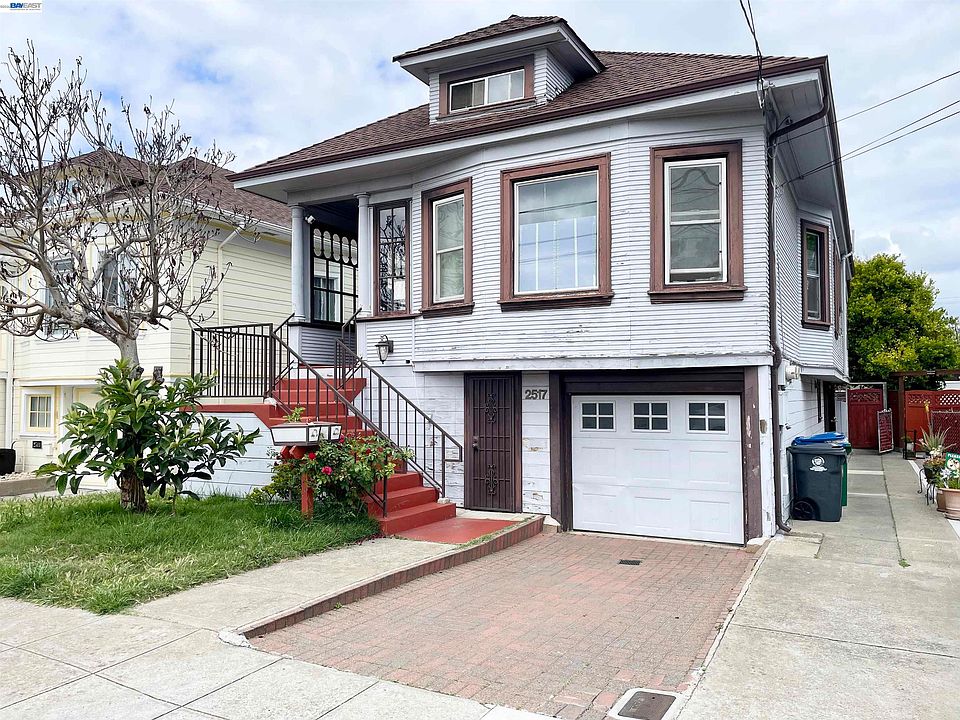 1st image of 2517 Webb Ave