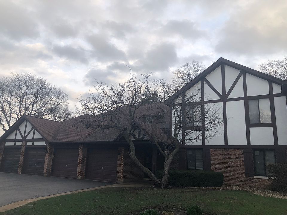 2nd image of 1735 Harrow Ct APT B