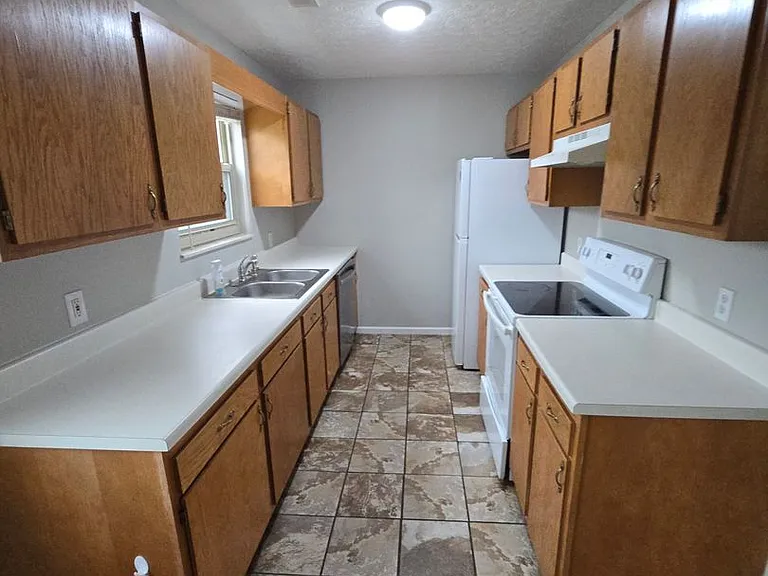 434 Hillside Dr — Photo 9