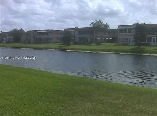 1st image of 214 Valencia Dr #I