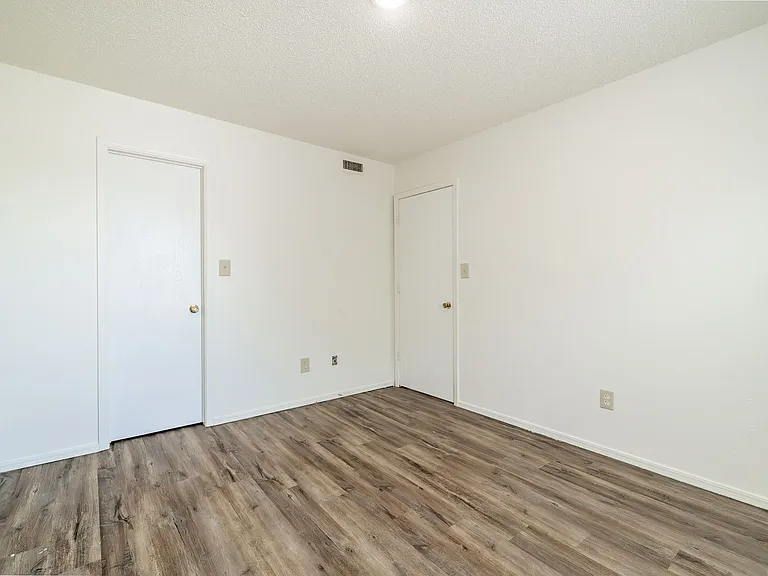 2020 Baldwin St #9 — Photo 9