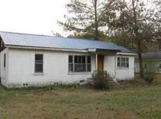 226 Wallaceville School Rd, Chickamauga, GA 30707