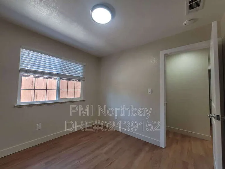 2080 Diamond Way — Photo 10