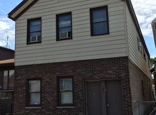 3030 S Poplar Ave, Chicago, IL 60608