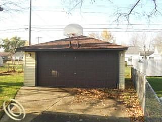 2nd image of 26511 Roberta St