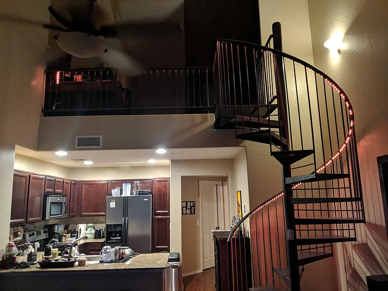 726 N Laguna Dr — Photo 22