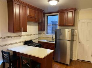 302 E 91st St #5W, New York, NY 10128