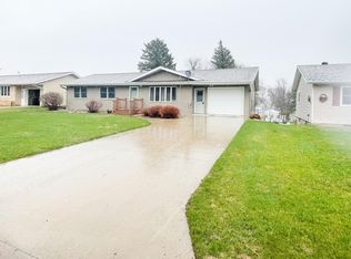 522 Connecticut Ave, Adrian, MN 56110