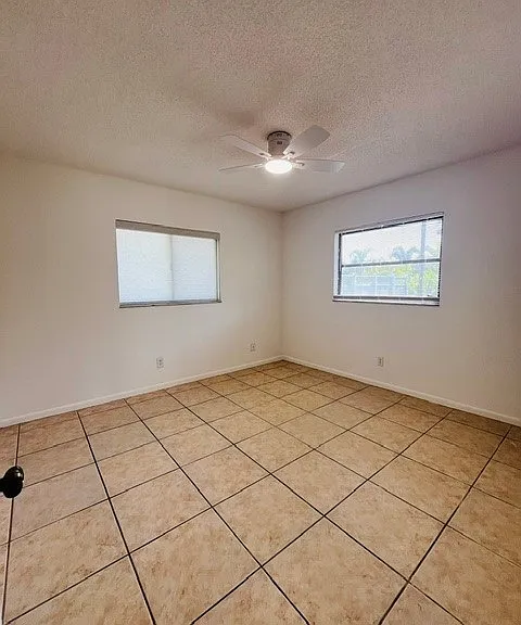 3019 SE 5th Pl — Photo 30