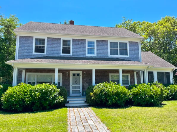 54 Lake St, Tisbury, MA 02568