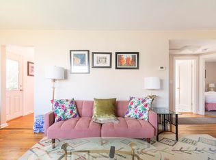 5903 SW Admiral Way, Seattle, WA 98116