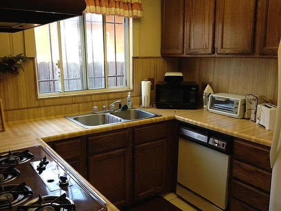 3rd image of 5125 Cimarron St