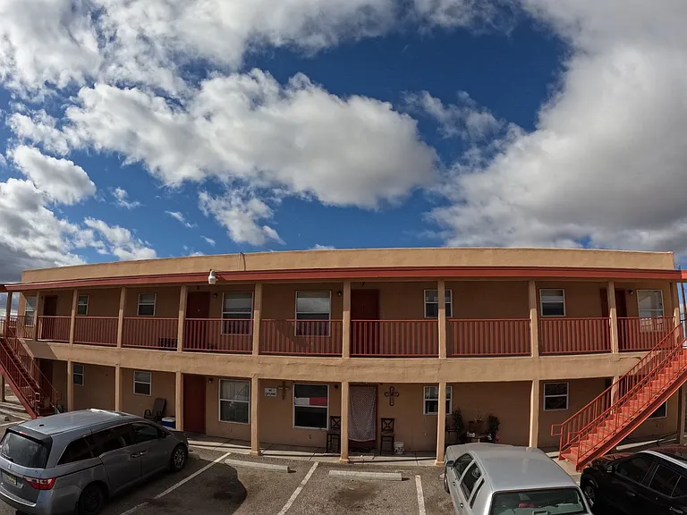 637 Foster Rd — Photo 1
