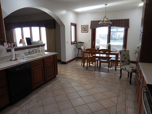 5th image of 51 Yaples Orchard Dr