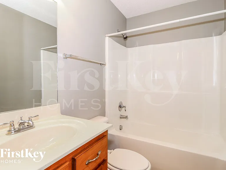10219 Cottage Oaks Cv — Photo 13