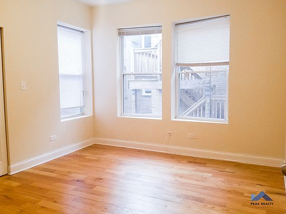 3rd image of 5432 S Woodlawn Ave #5442-2