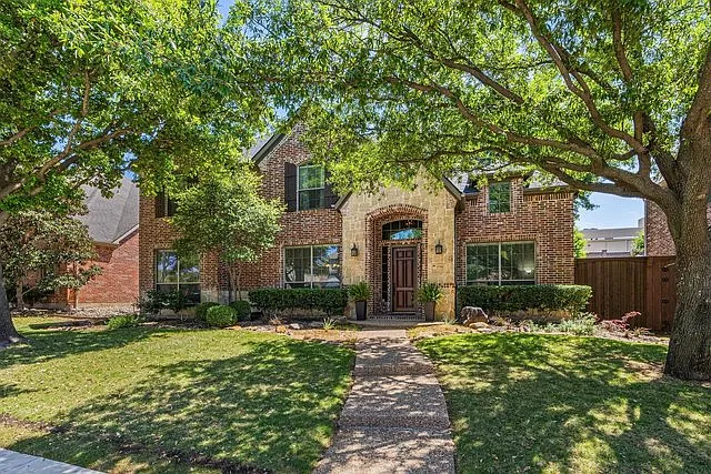 4750 Haverford Dr — Photo 1