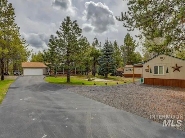 12758 Cascade Dr, Donnelly, ID 83615