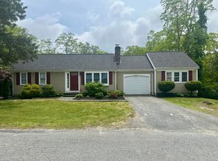 7 Ebenezer Rd, Osterville, MA 02655