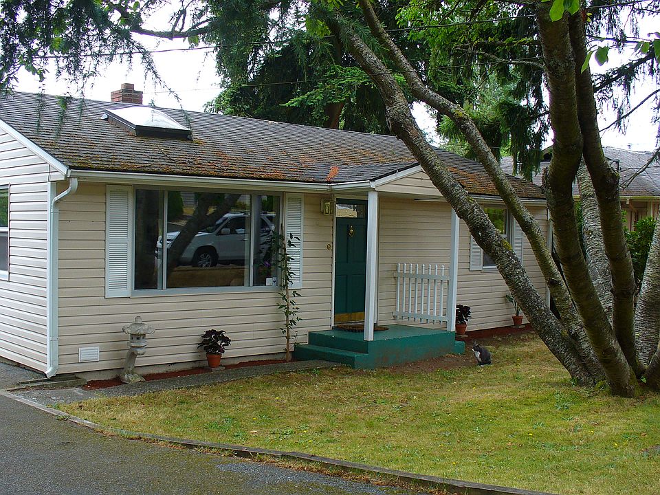 1st image of 5828 207th Pl SW