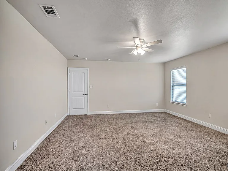 6113 Mile High Ln — Photo 22