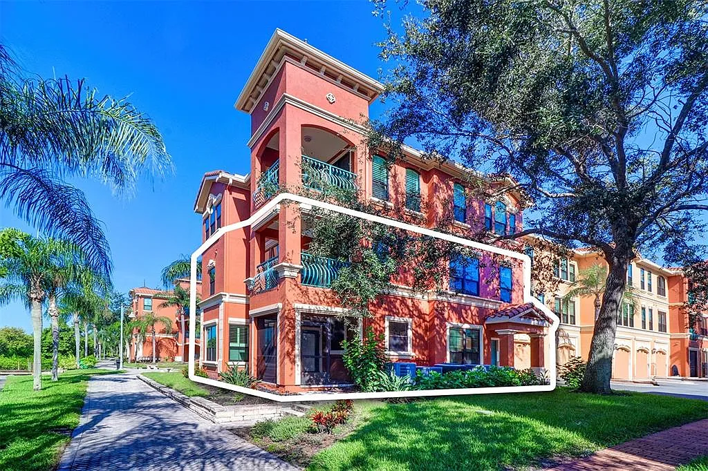 3 bed, 2.5 bath, 2078 sqft, $3,850 — Photo 4