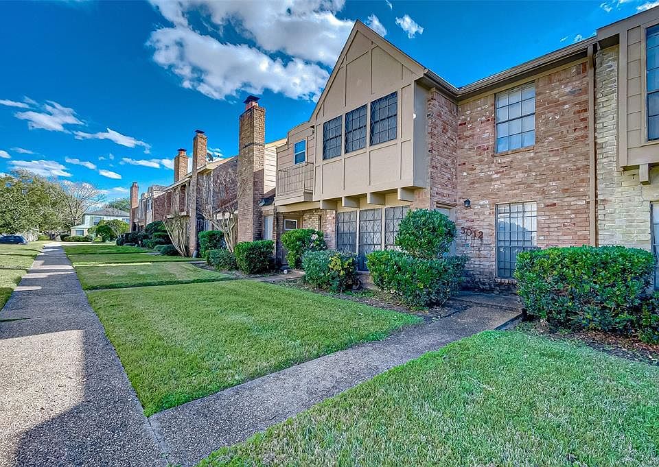 1st image of 3012 Bee Cave Dr