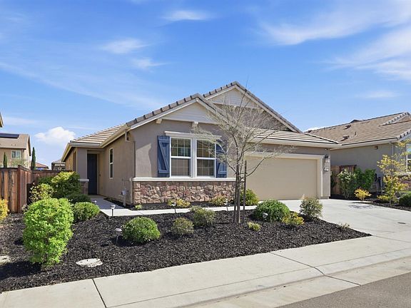 3rd image of 447 Vigo Ct