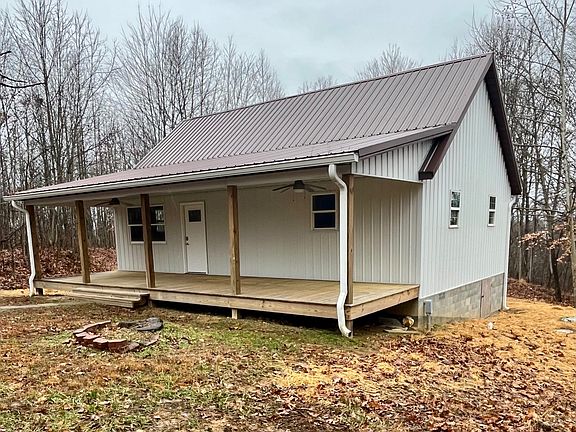 2nd image of 469 Dickens Rd