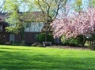 154 Windbrook Dr, Elyria, OH