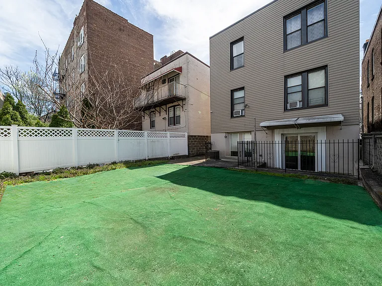 618 21st St #1 — Photo 21