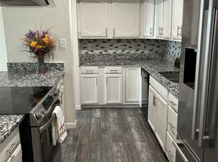 711 Netherland Pl, Arlington, TX 76017