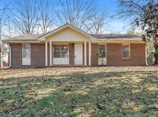 77 Oakwood St, Woodstock, AL 35188