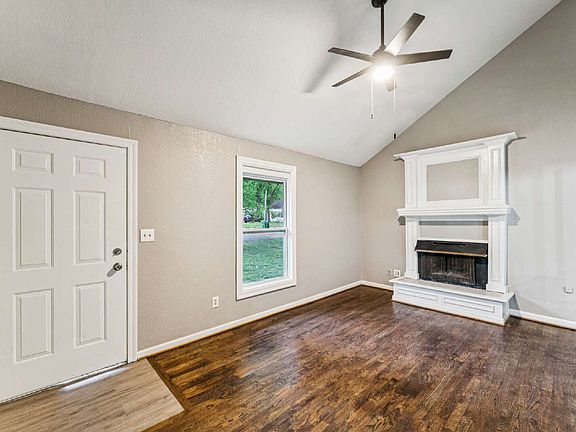 2nd image of 2709 S 51st Ct