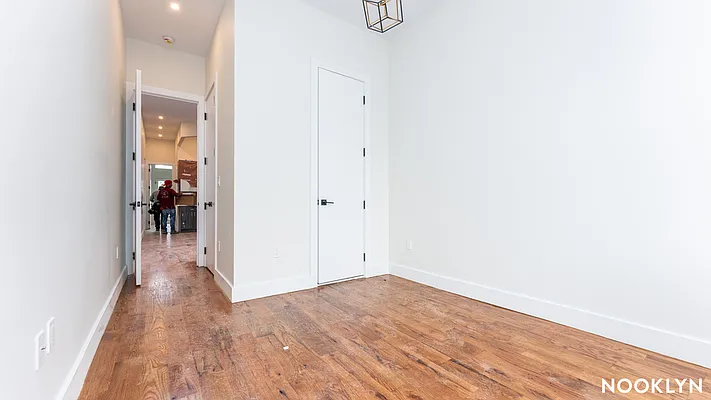 Rented by Nooklyn NYC LLC | media 34