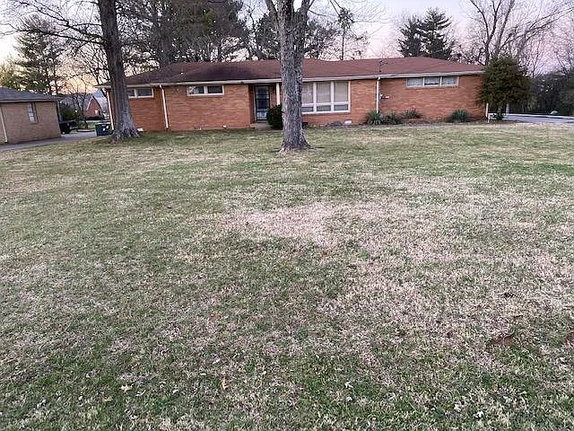 3 bed, 2043 sqft, $2,300 — Photo 1