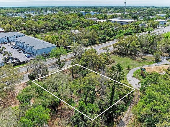 2nd image of 820 S Beneva Rd