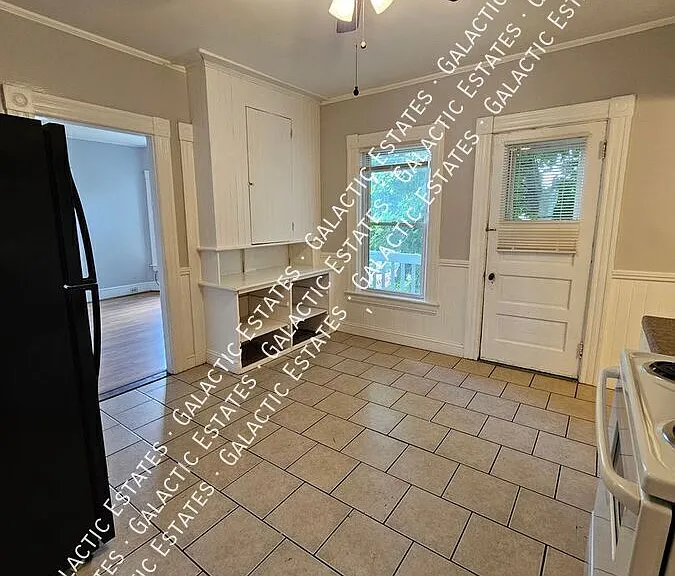 60 Arlington St #2 — Photo 10