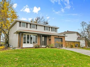 5 Parkridge Cres, Ottawa, ON K1B 3E6