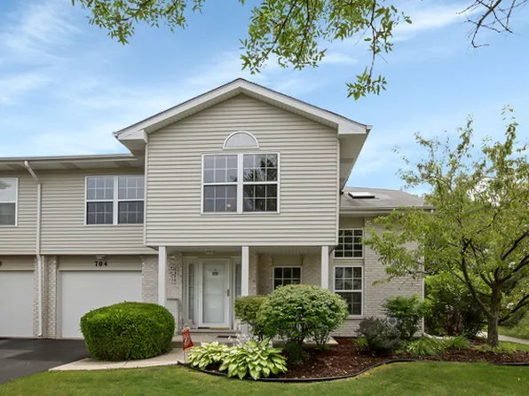 704 Beaver Ct, Naperville, IL 60563