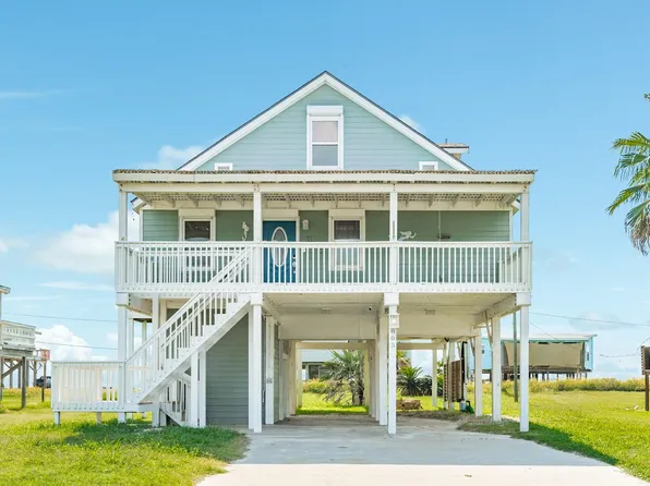 805 Seashell Dr, Freeport, TX 77541